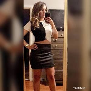 Meet your Posher, Alma